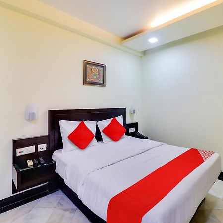 Oyo Flagship Hotel Rudra Palace Agra  Exterior photo