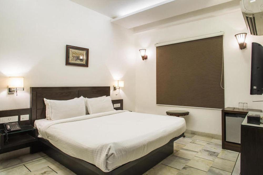 Oyo Flagship Hotel Rudra Palace Agra  Exterior photo