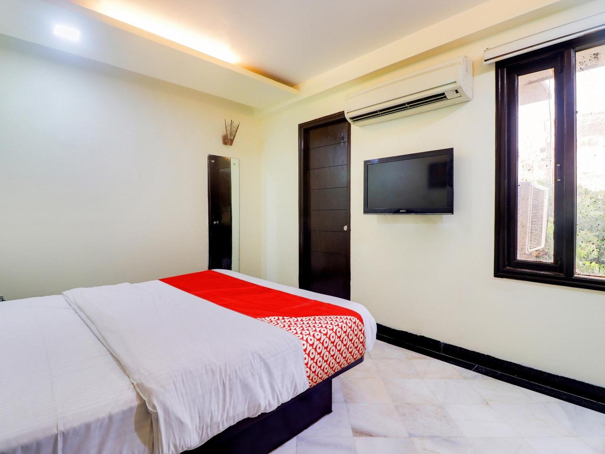 Oyo Flagship Hotel Rudra Palace Agra  Exterior photo
