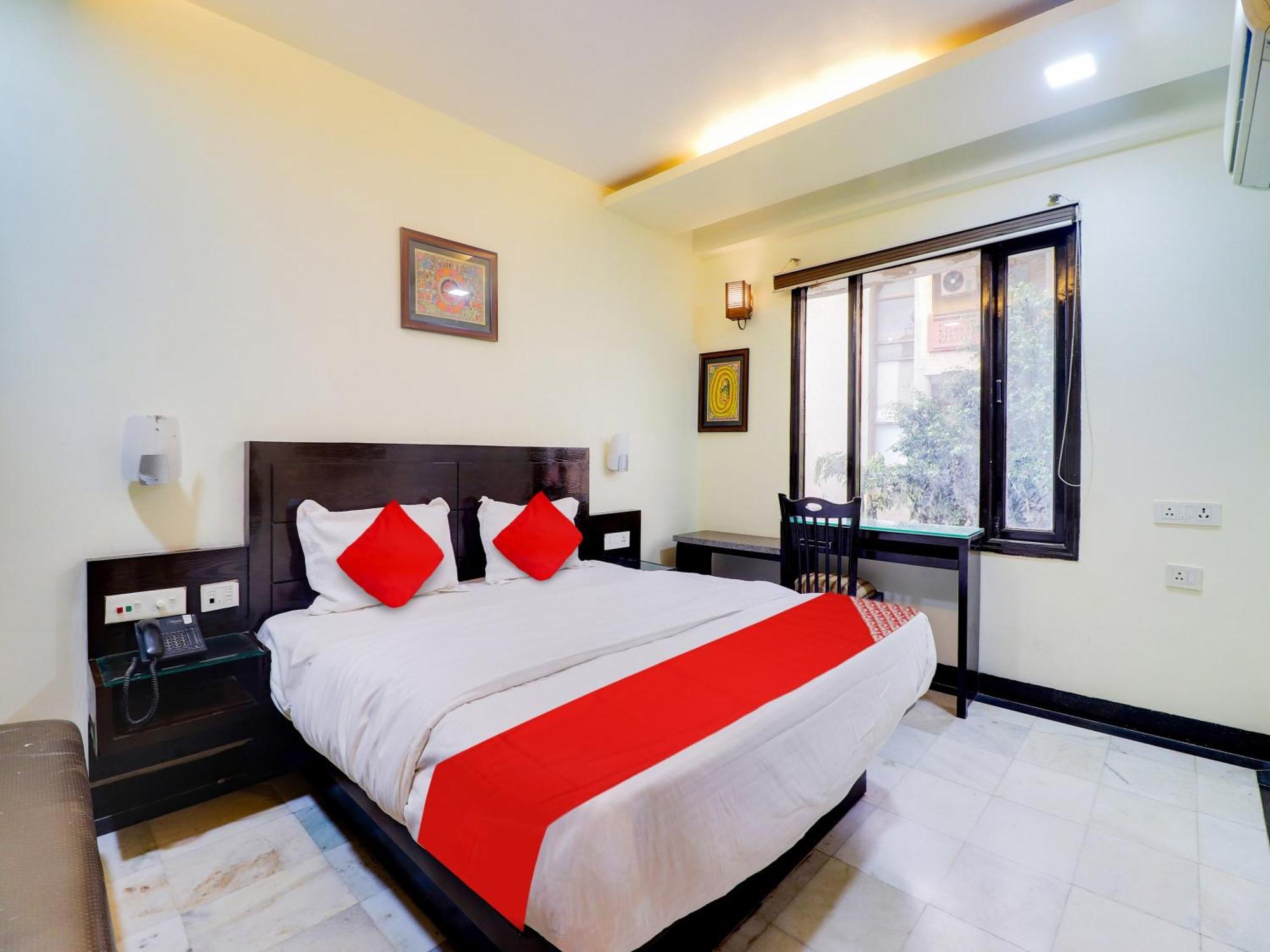 Oyo Flagship Hotel Rudra Palace Agra  Exterior photo