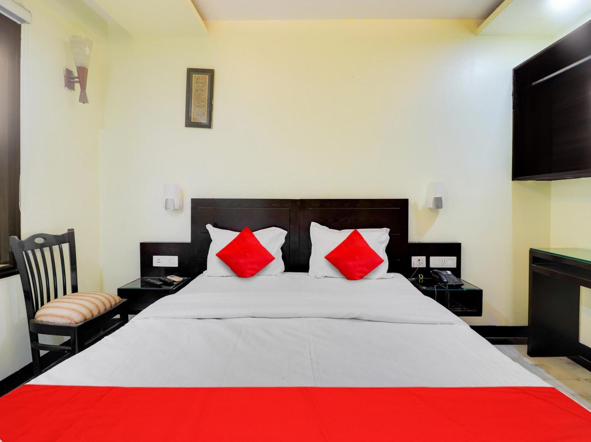 Oyo Flagship Hotel Rudra Palace Agra  Exterior photo